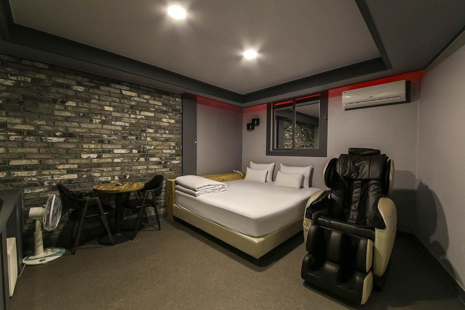 Amor Hotel Gimhae Exterior foto
